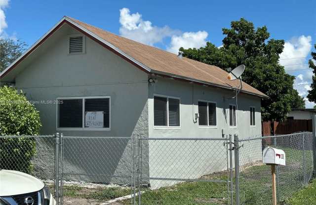 2259 NW 80th St photos photos