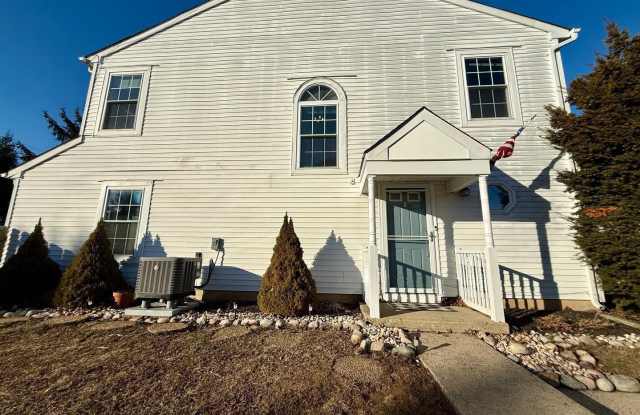 25 VAN HORN Place Gallery 1