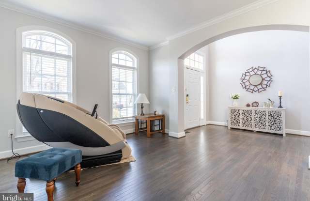4335 CHANCERY PARK DRIVE Gallery 2