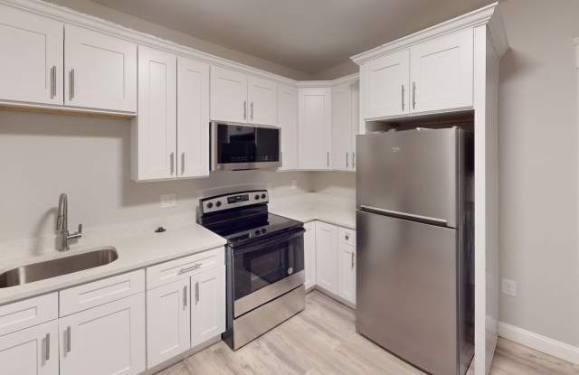 4 bedroom Available NoW!! photos photos