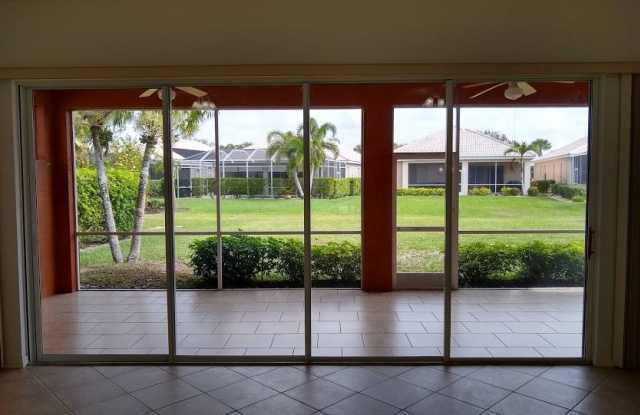 2385 Bainmar DR Gallery 2