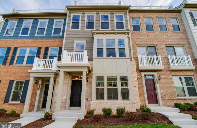 17265 HERRING GULL LANE - 17265 Herring Gull Ln, Cherry Hill, VA 22026