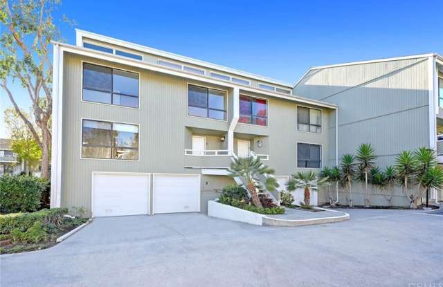 1 Gretel Court - 1 Gretel Court, Newport Beach, CA 92663
