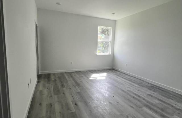 3271 Hewitt Avenue SE Gallery 3