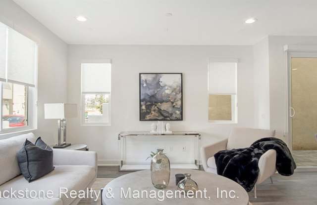 635 Daniel Freeman Circle Gallery 3