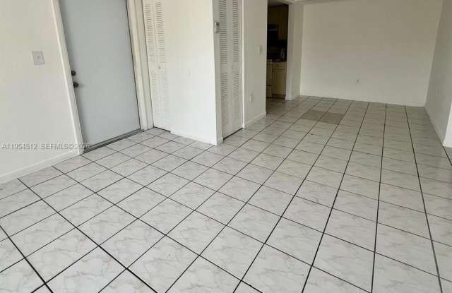 556 NW 114th Ave photos photos