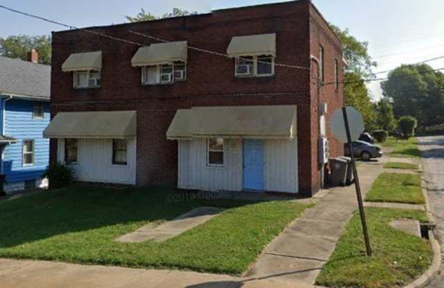 2435 Shirley Road unit: 2 photos photos