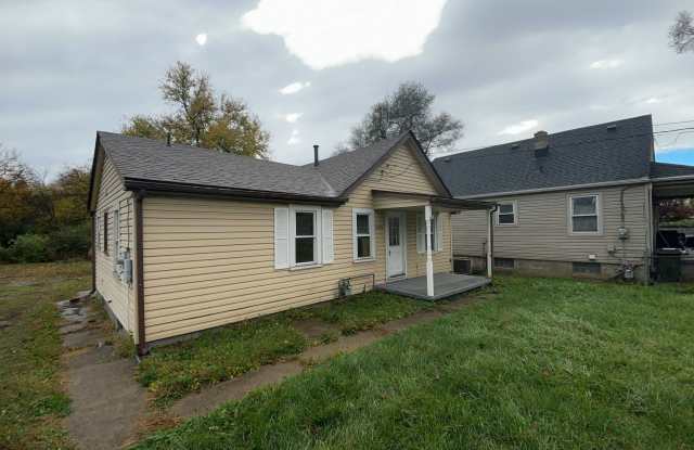 2208 Waneta St 2BR/1BA (Middletown) - 2208 Waneta Street, Middletown, OH 45044
