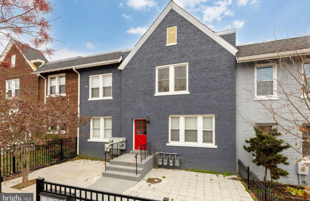 1113 PENN Street NE unit: 4 - 1113 Penn Street Northeast, Washington, DC 20002