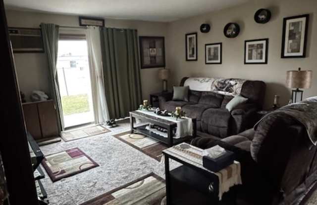 Cozy 1-Bedroom, 1-Bath Apartment in Onalaska - Perfect Location! $950 Available 5/01/2026 photos photos