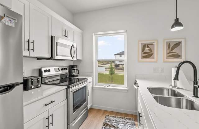 Twin Oaks Apartments Bldg 9: 398 Fast Lane photos photos