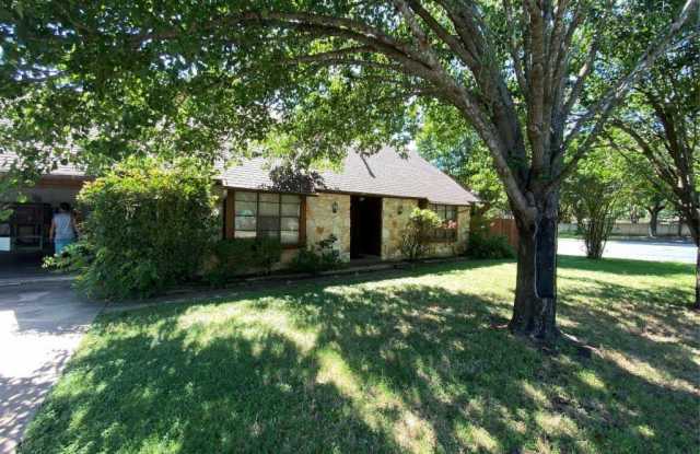 11610  Queens WAY Gallery 2