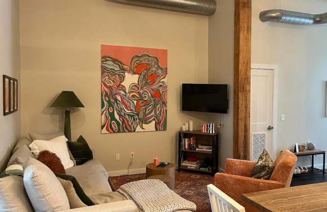 16 Main Street - C Gallery 2