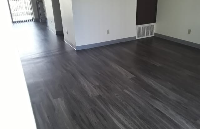 Kipling Townhomes Gallery 3