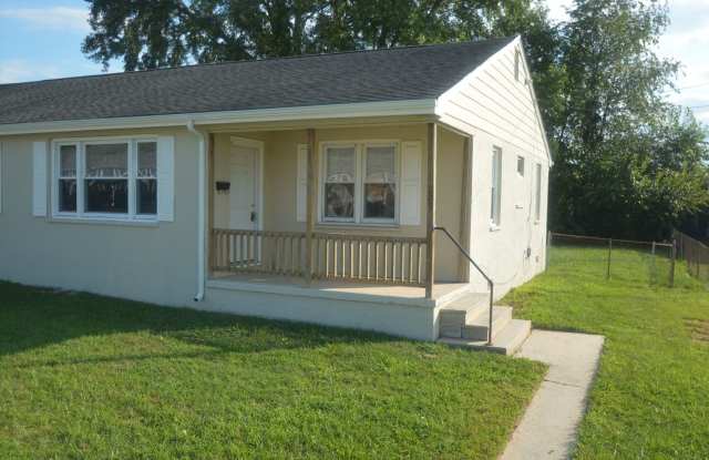 Updated and Charming 2 Bedroom 1 Bathroom - Great 2 Bedroom, 1 Bath in Smyrna Gallery 1