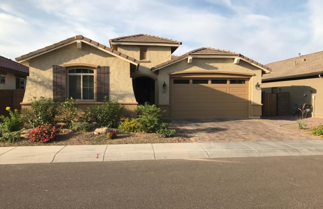 265 E COCONINO Drive - 265 E Coconino Dr, Chandler, AZ 85249