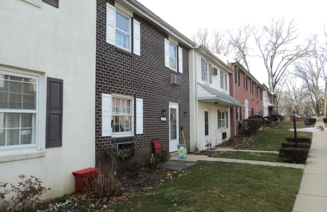 1082 WAYNE AVENUE - 1082 Wayne Ave, South Coatesville, PA 19320