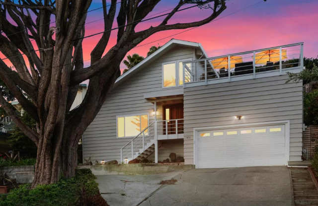 Beach House in Rio Del Mar photos photos