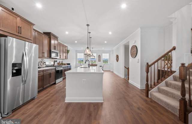4514 REANEY Lane Gallery 3