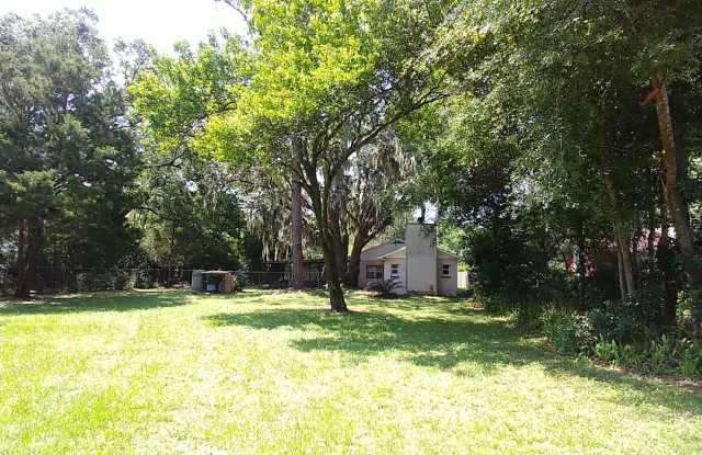 2BR/1BA Trout River Home on 1 Acre photos photos 2BR/1BA Trout River Home on 1 Acre photos photos