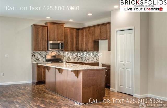 8105 174th Street Court East Gallery 3
