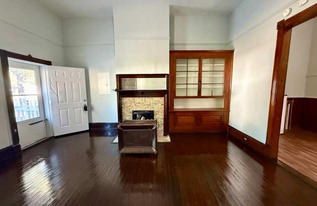 Charming Home Full of Classic Character | Enfield Gallery 4