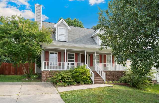 Charming Cape Cod in ideal location! photos photos Charming Cape Cod in ideal location! photos photos