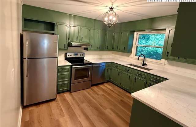 130 Maple Drive photos photos