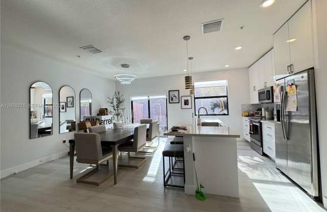10413 NW 82nd Street 3, Doral, FL 33178 - 4090 Gallery 3