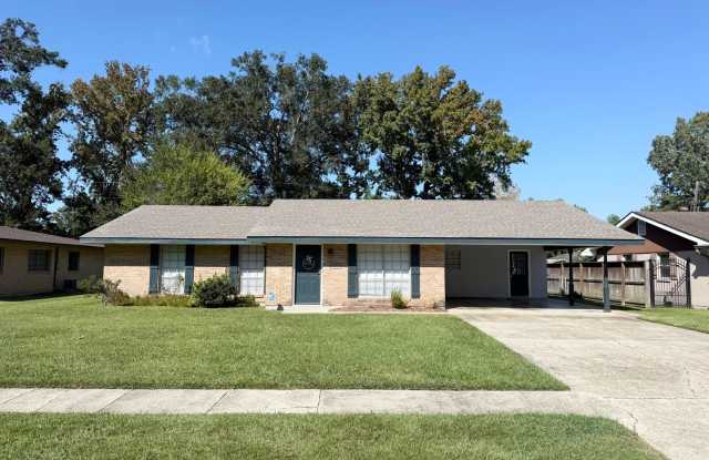 Home for Lease - 9389 Hampton Way, Baton Rouge, LA 70814