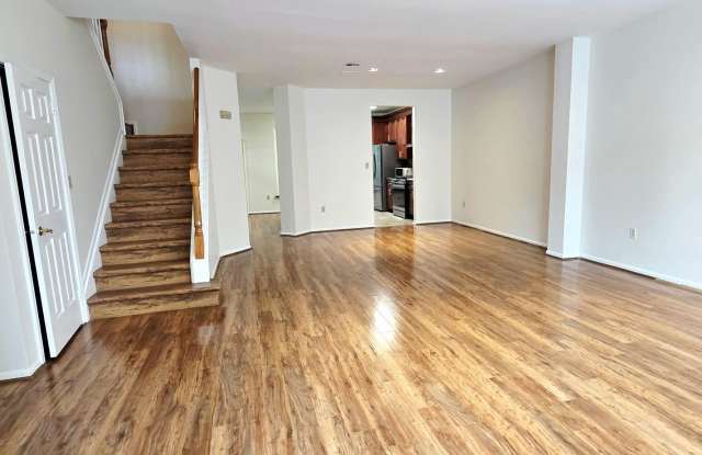 75 ASHFORD Drive Gallery 3