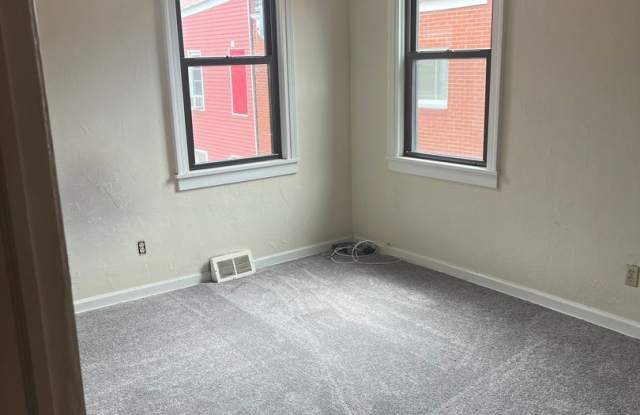 2206 Sarah Street photos photos