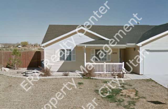 Move-In Discount!! 3 bed 2 bath - Twin home in Lamplight photos photos
