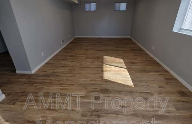 1095 3rd Street Gallery 3