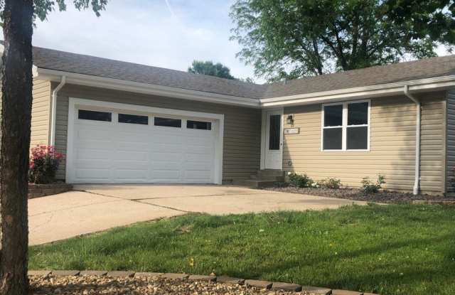 701 Fernwood Terr - 701 Fernwood Terrace, Lake St. Louis, MO 63367