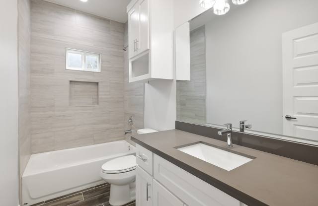 1907 West Violet Drive - 2 Gallery 2