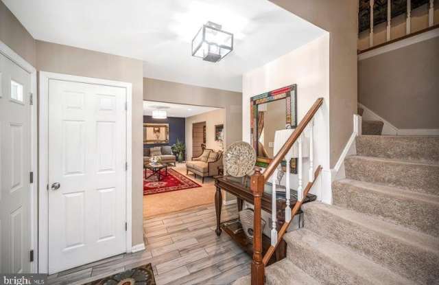 7934 SAINT GEORGE Court Gallery 3