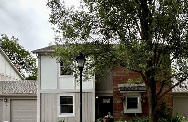 1565 East Lenz Lane - 1 photos photos