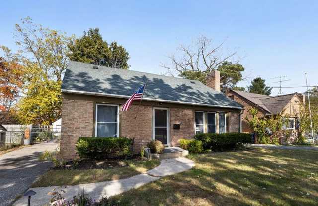 1813 Kreiser St SE photos photos