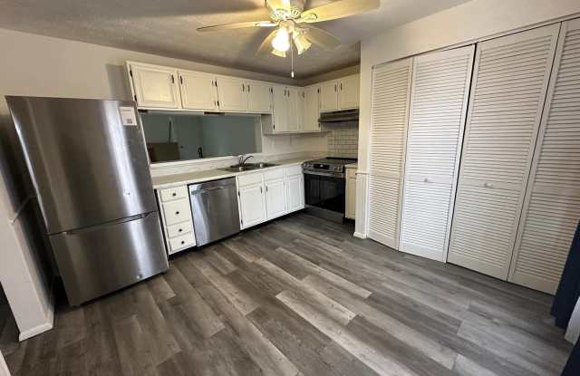 19611 TWINFLOWER Circle Gallery 2