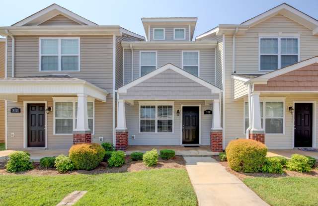 Beautiful Town Home Across From Tennova and Minutes to I-24 With Hardwood Flooring photos photos Beautiful Town Home Across From Tennova and Minutes to I-24 With Hardwood Flooring photos photos