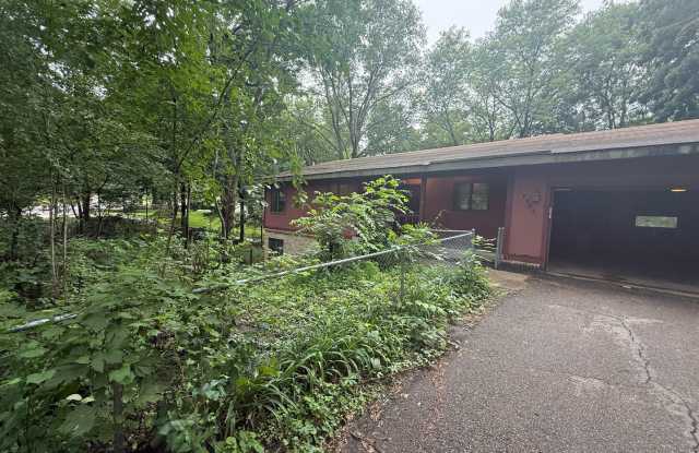 Three Bedroom - Two Bathroom Rambler in Burnsville - 14902 Wildwood Road, Burnsville, MN 55306