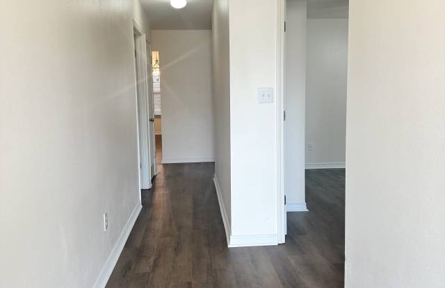 2700 Hampton Park Circle Gallery 2
