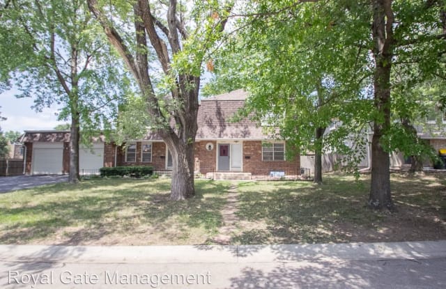 10724 W 88th Terrace - 10724 West 88th Terrace, Overland Park, KS 66214