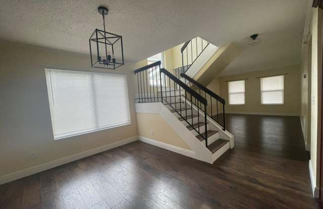 3400 Coachlight Dr Gallery 3