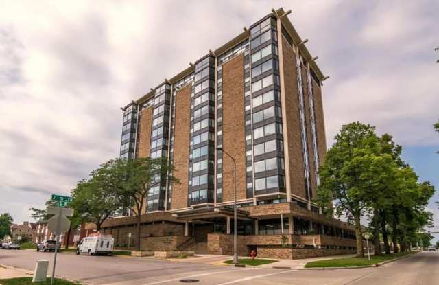 Furnished Unit STEPS FROM THE MAYO CLINIC FACILITIES Rochester Towers Condo For Rent! photos photos