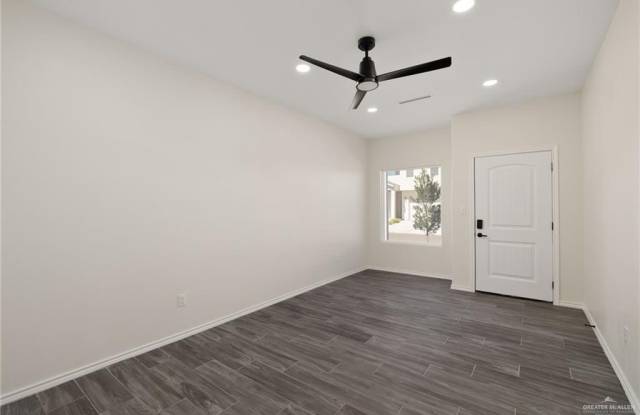 2800 Stablewood Gallery 2