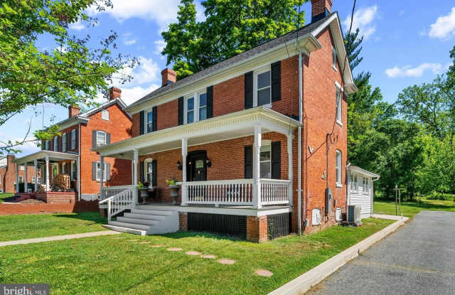 6822 BUCKINGHAM Lane Gallery 2