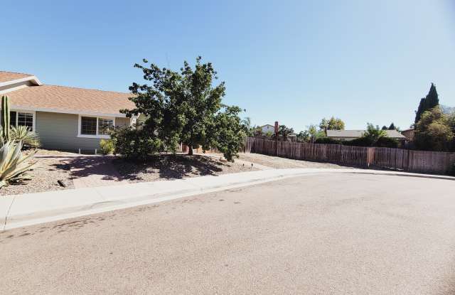 4555 Mariners Bay Gallery 2