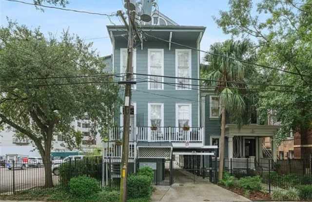 2222 Carondelet St Gallery 1